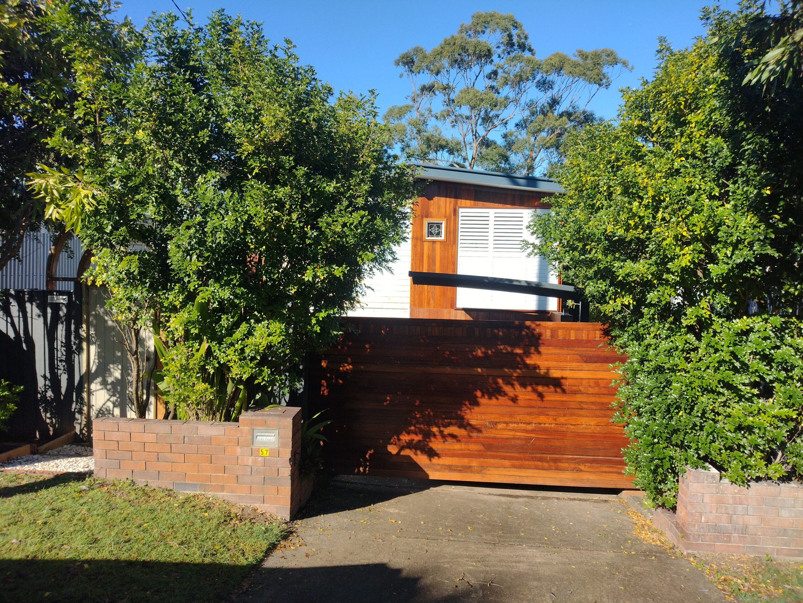 gate&house